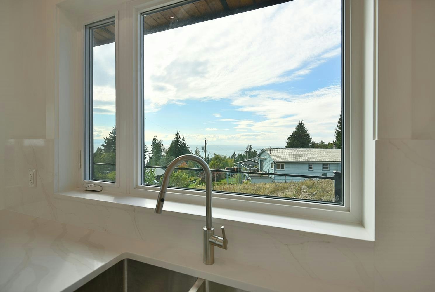 5112 Chapman Road, Sechelt, BC, V7Z 0G4 - 10