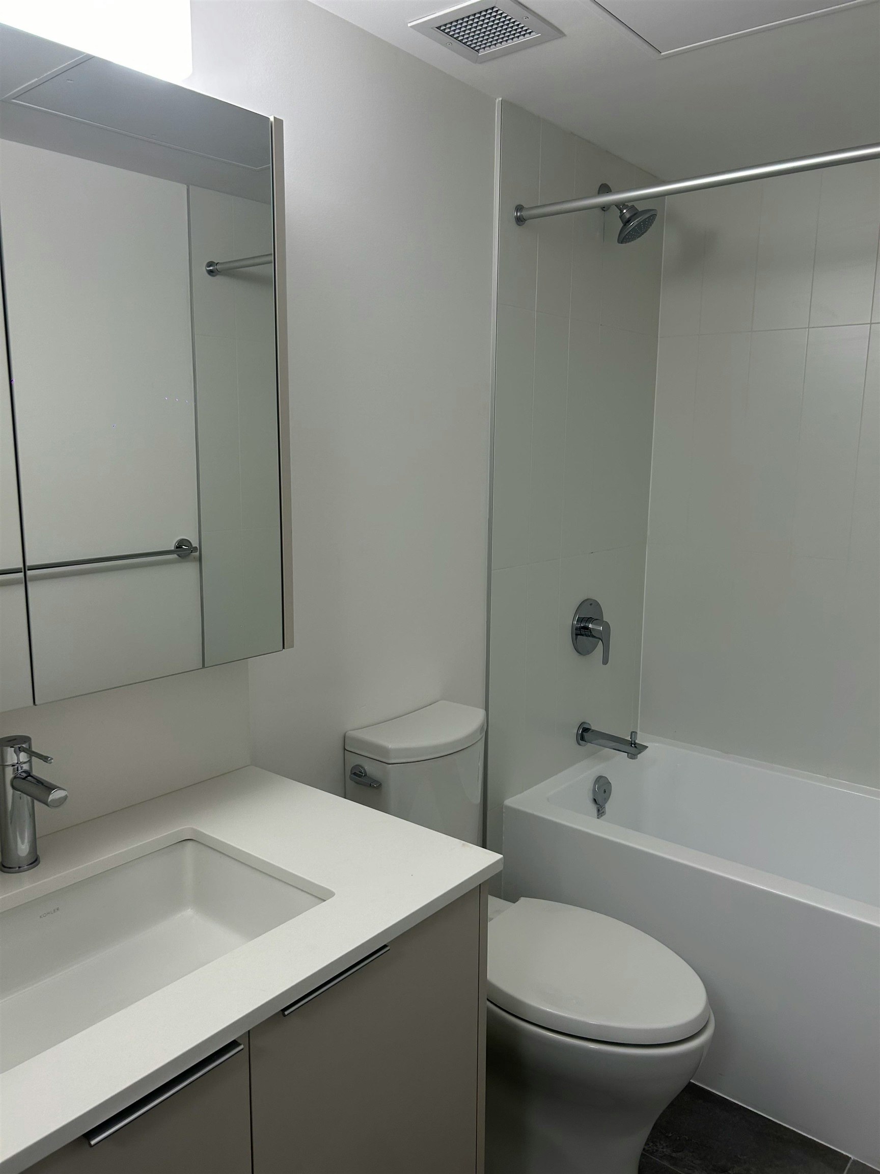 806-10333 133 Street, Surrey, BC, V3T 0V1 - 8