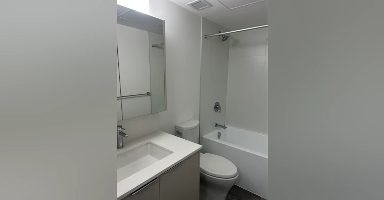 806-10333 133 Street, Surrey, BC, V3T 0V1 - 8