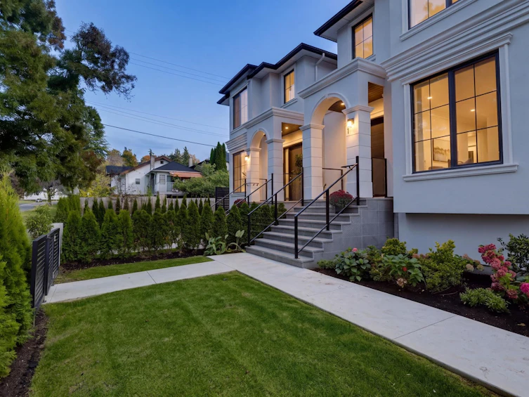 2118 W 21st Avenue, Vancouver, BC, V6L 1J3 - 35