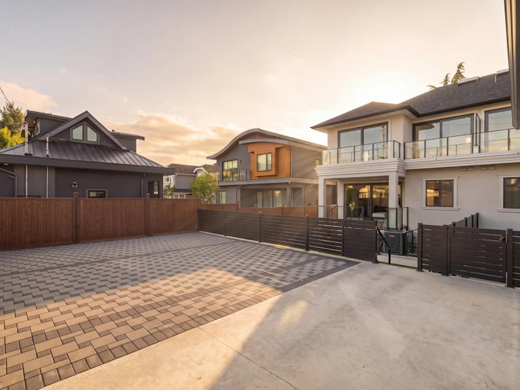 2118 W 21st Avenue, Vancouver, BC, V6L 1J3 - 31