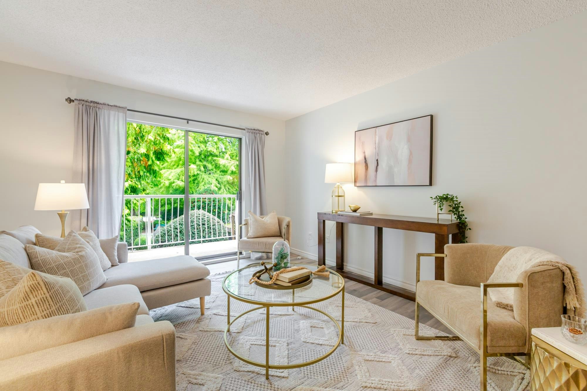 203-12890 17 Avenue, Surrey, BC, V4A 1T5