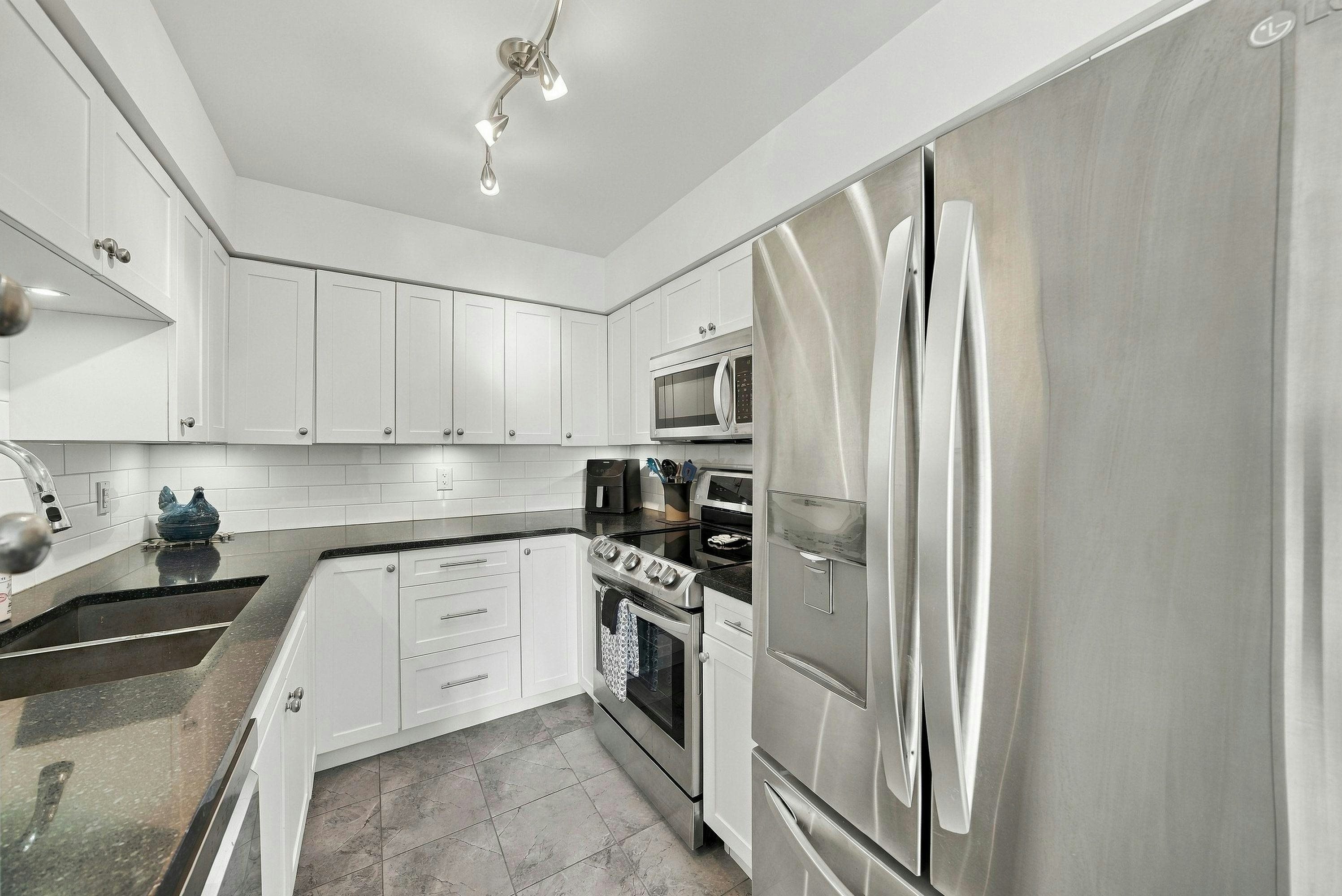 106-14881 Marine Drive, Surrey, BC, V4B 1C2 - 7