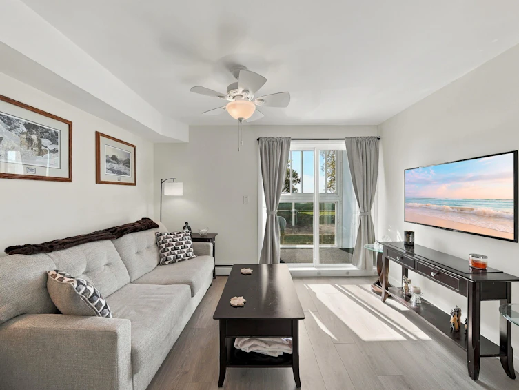 106-14881 Marine Drive, Surrey, BC, V4B 1C2 - 3