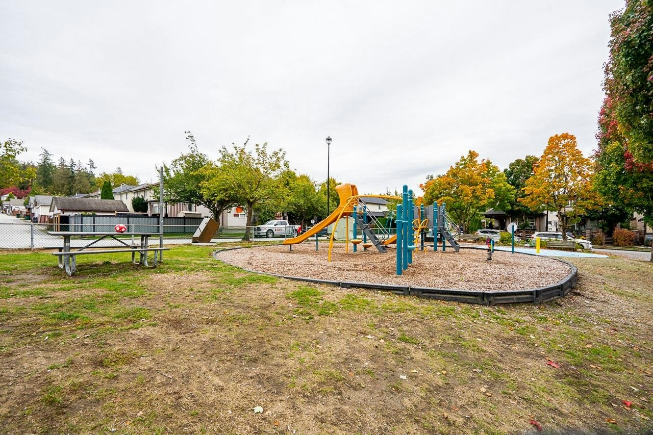 24292 102b Avenue, Maple Ridge, BC, V2W 1Y1 - 37