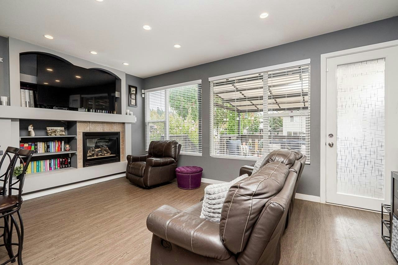 24292 102b Avenue, Maple Ridge, BC, V2W 1Y1 - 11