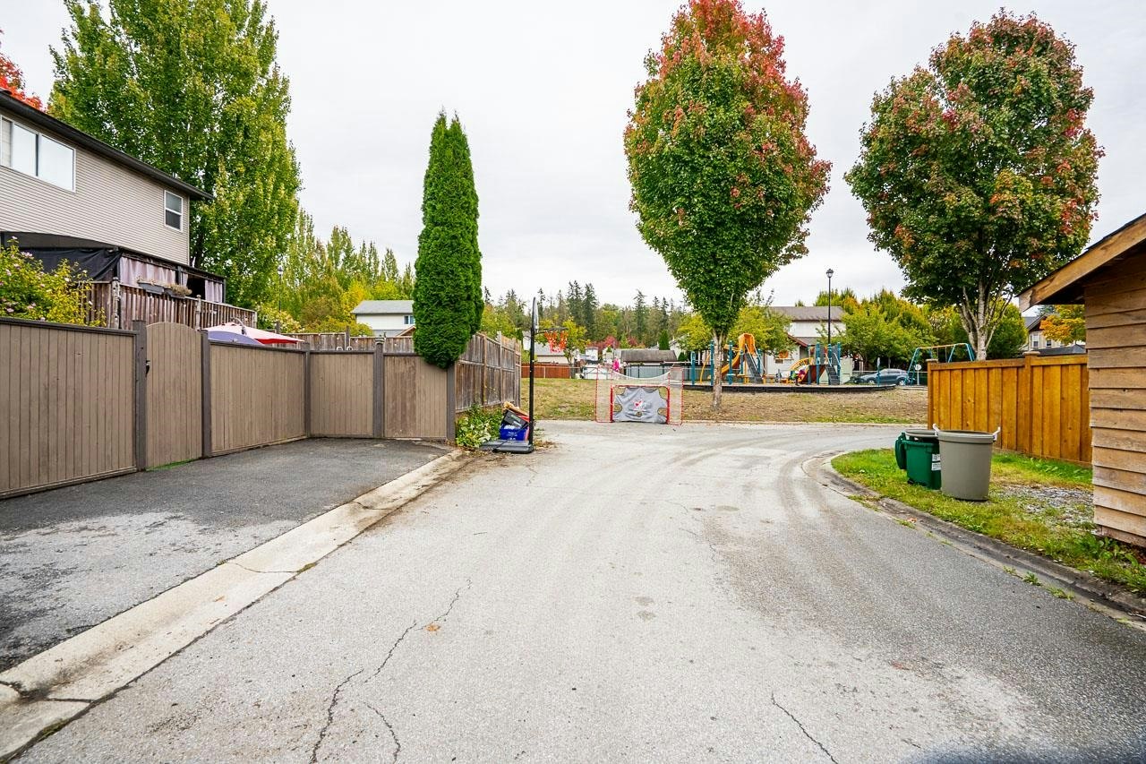 24292 102b Avenue, Maple Ridge, BC, V2W 1Y1 - 35