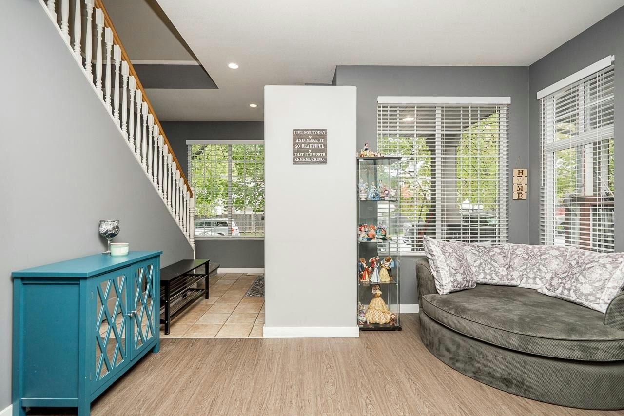 24292 102b Avenue, Maple Ridge, BC, V2W 1Y1 - 4