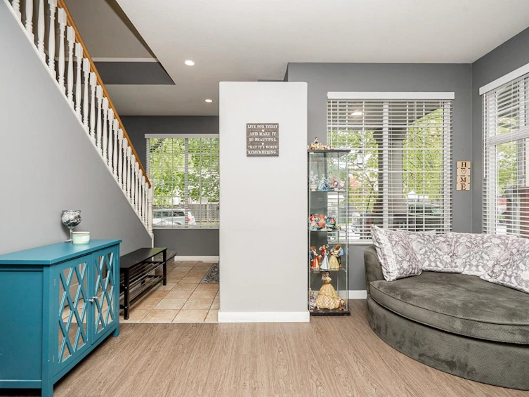 24292 102b Avenue, Maple Ridge, BC, V2W 1Y1 - 4