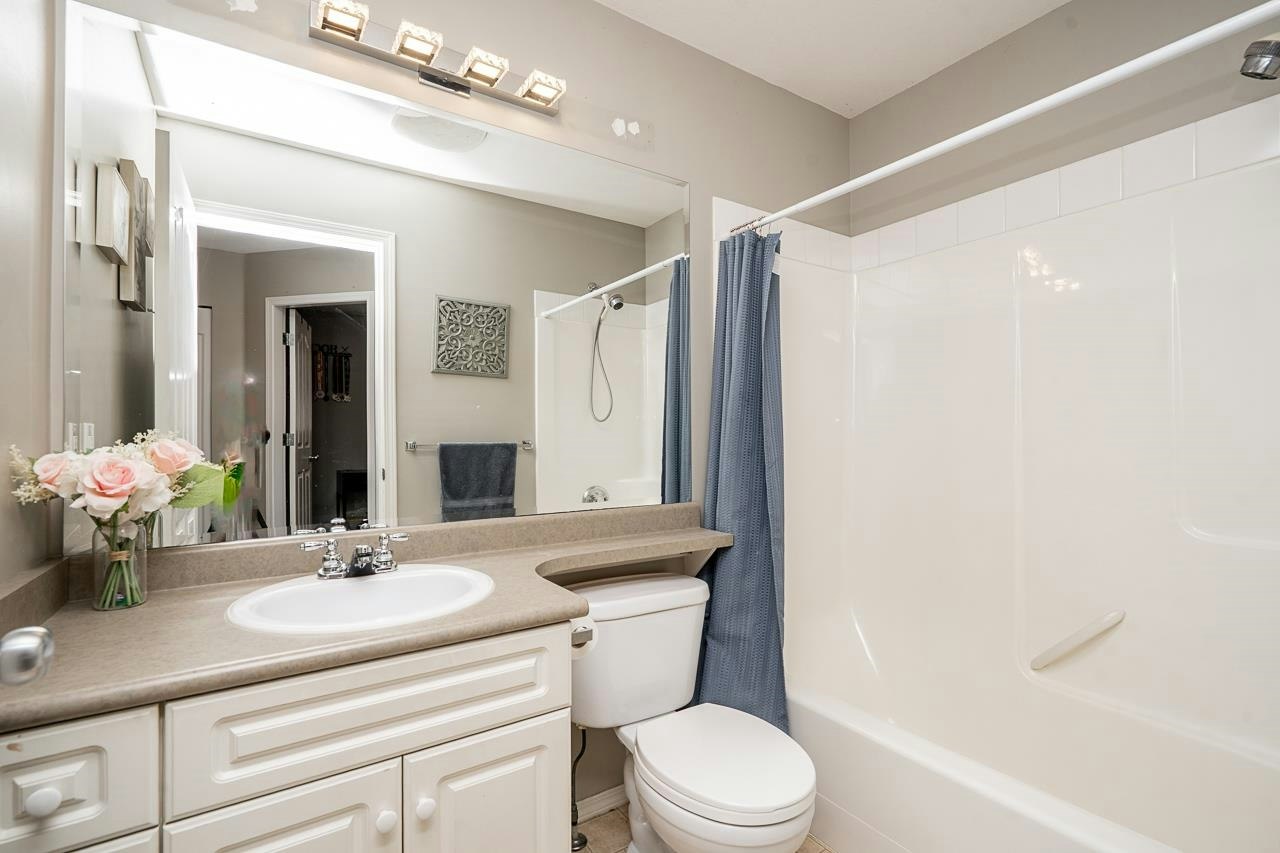 24292 102b Avenue, Maple Ridge, BC, V2W 1Y1 - 24