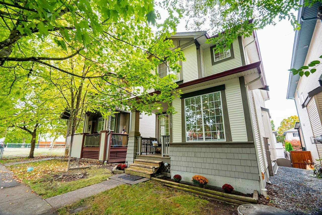 24292 102b Avenue, Maple Ridge, BC, V2W 1Y1