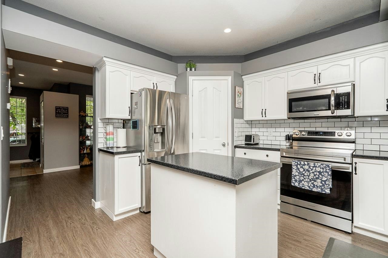 24292 102b Avenue, Maple Ridge, BC, V2W 1Y1 - 9