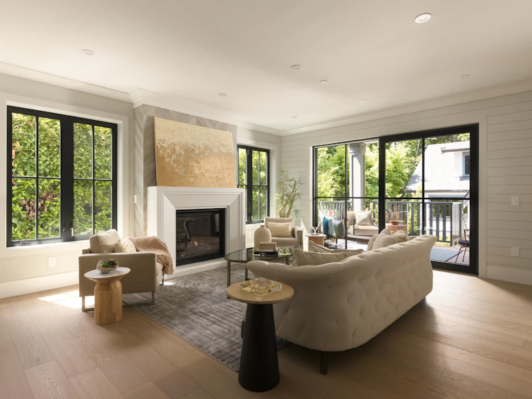 5593 Mackenzie Street, Vancouver, BC, V6N 1H1 - 2