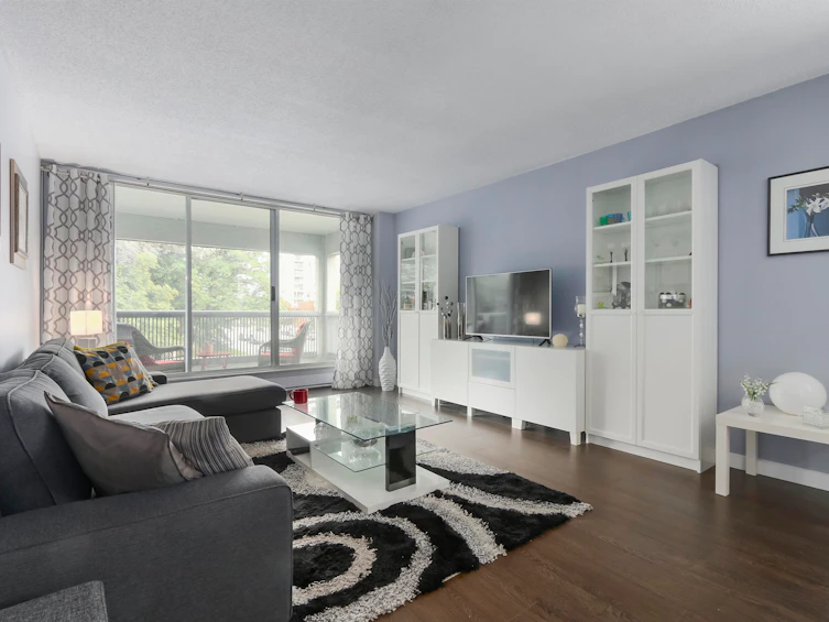 402-550 Eighth Street, New Westminster, BC, V3M 3R9 - 2