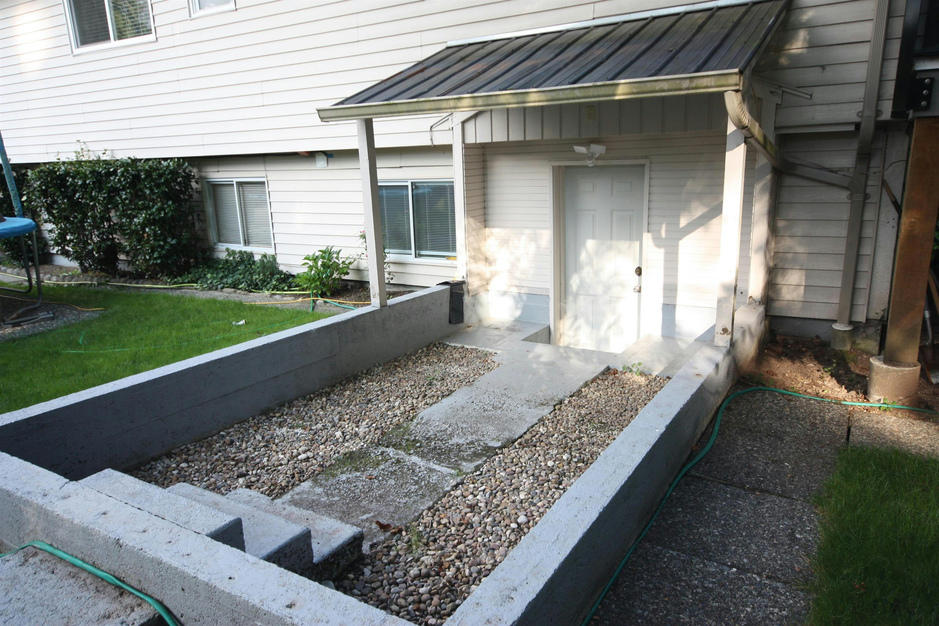 2973 Wembley Drive, North Vancouver, BC, V7J 3B9 - 10