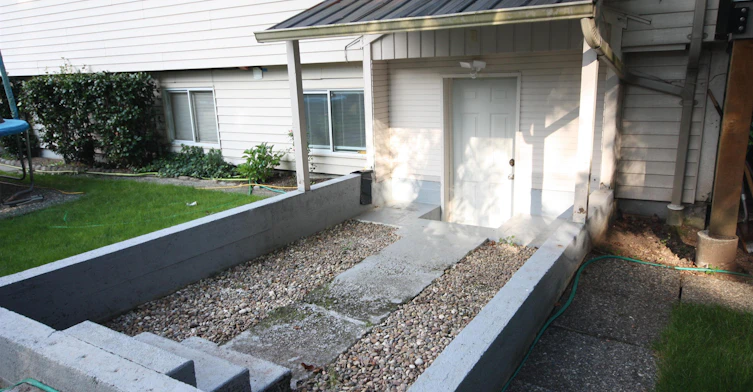 2973 Wembley Drive, North Vancouver, BC, V7J 3B9 - 10