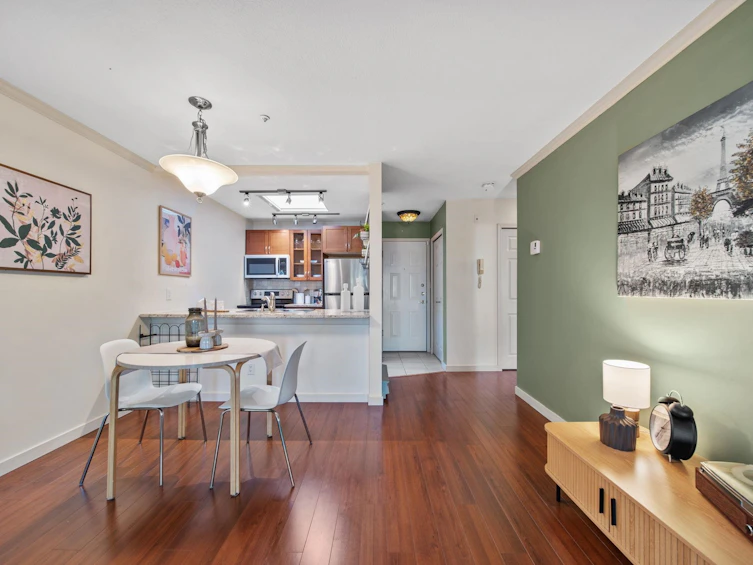 305-526 Thirteenth Street, New Westminster, BC, V3M 4L9 - 8