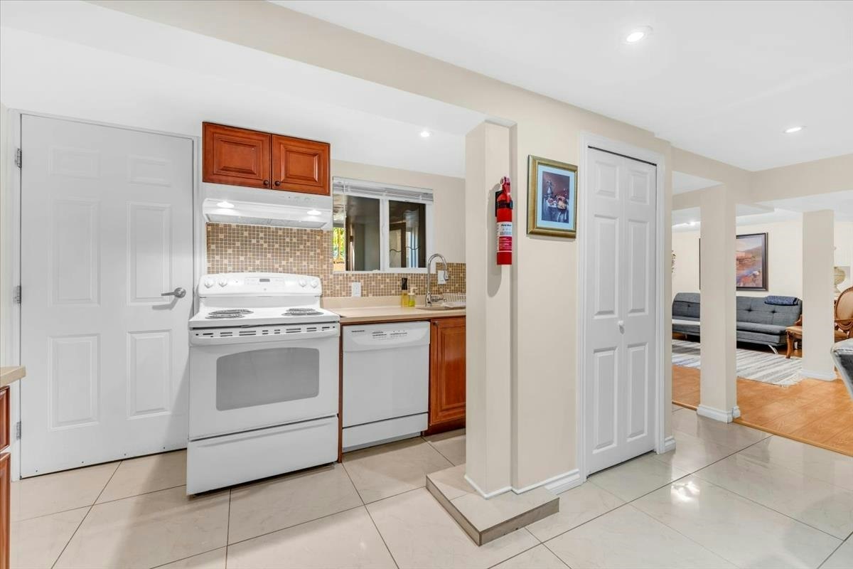1476 W 33rd Avenue, Vancouver, BC, V6M 1A5 - 4