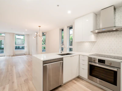 101-562 E 7th Avenue - 5