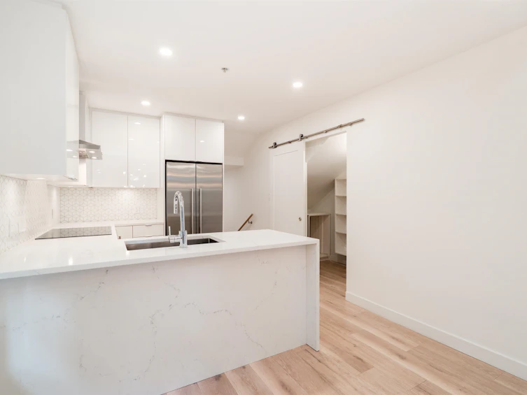 101-562 E 7th Avenue, Vancouver, BC, V5T 1N7 - 7