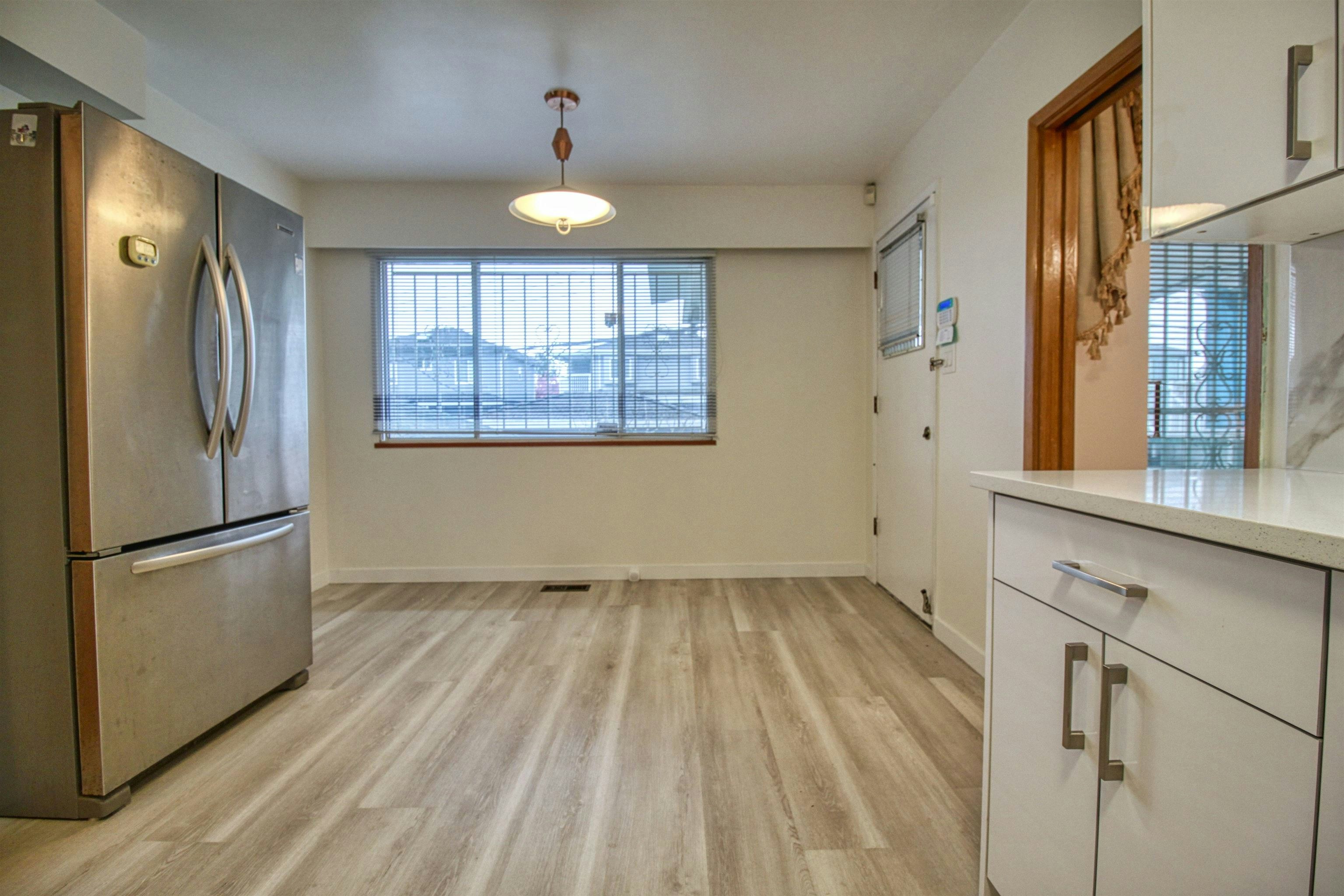 Top-904 E 52nd Avenue, Vancouver, BC, V5X 1H2 - 10