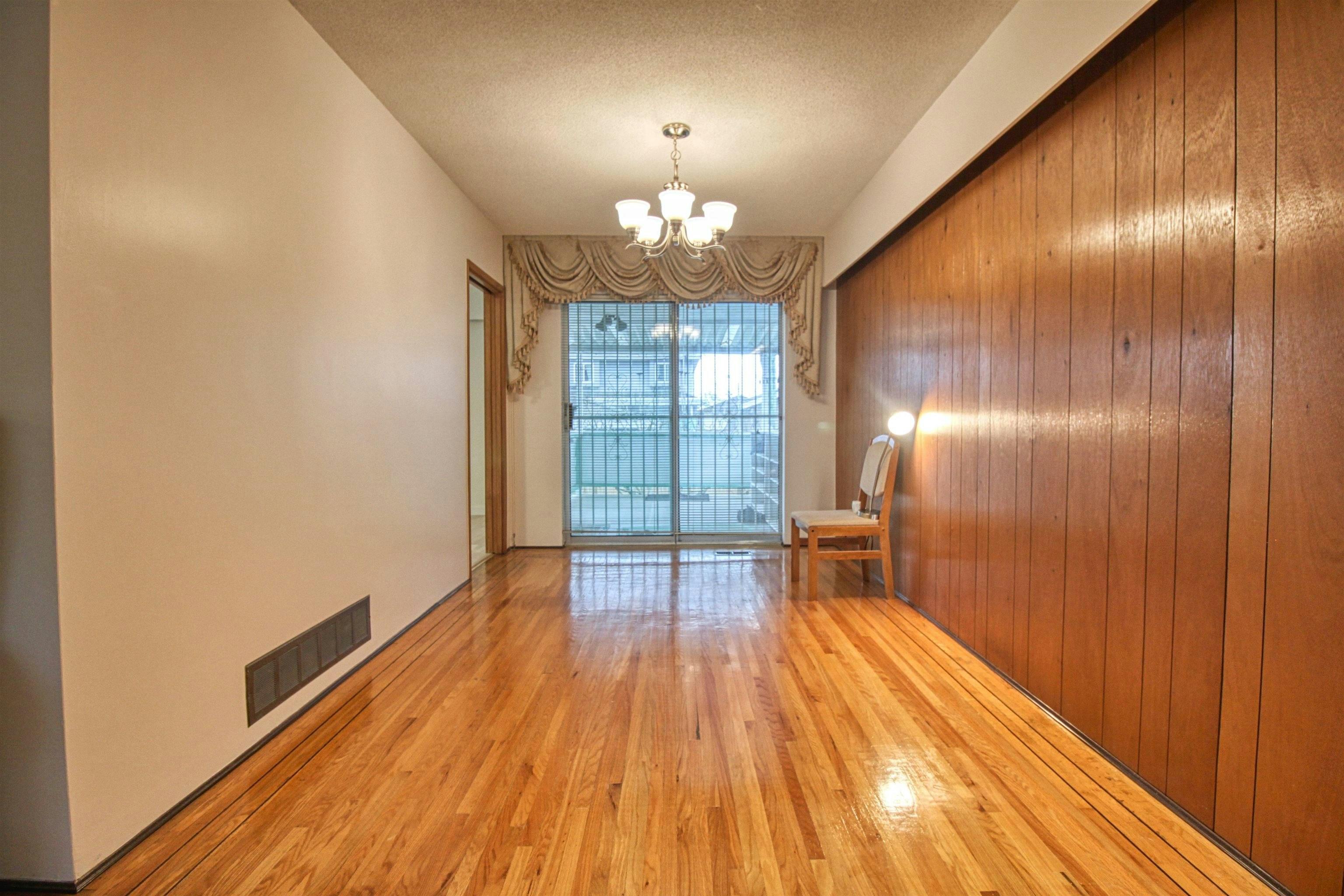 Top-904 E 52nd Avenue, Vancouver, BC, V5X 1H2 - 4