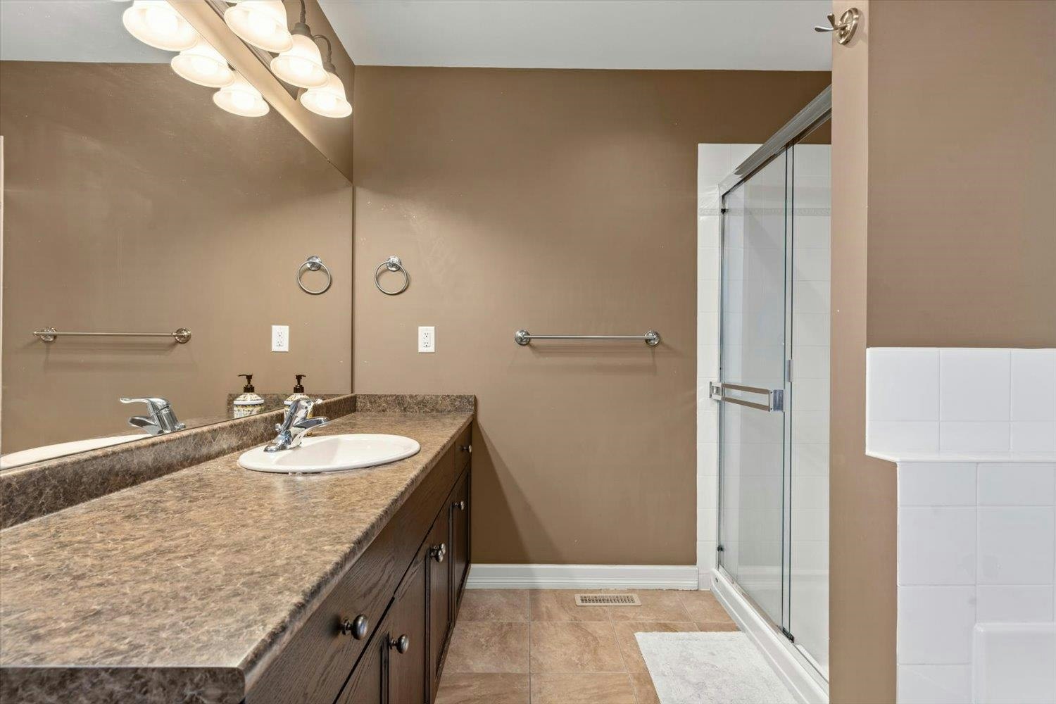 26-46832 Hudson Road, Chilliwack, BC, V2R 0L9 - 16