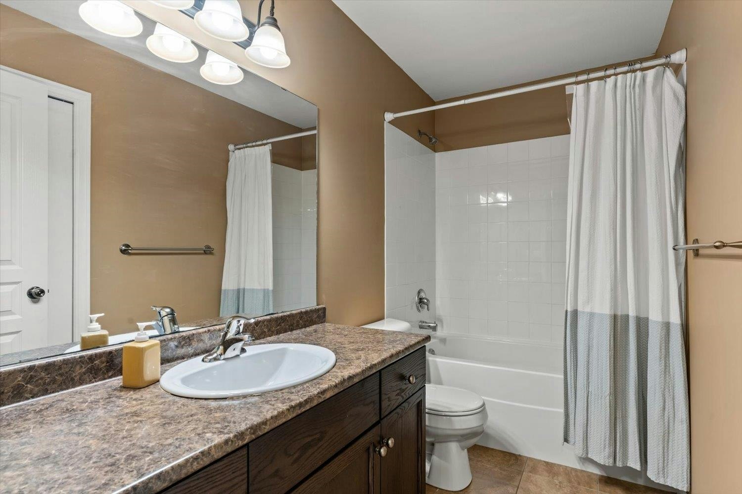 26-46832 Hudson Road, Chilliwack, BC, V2R 0L9 - 23