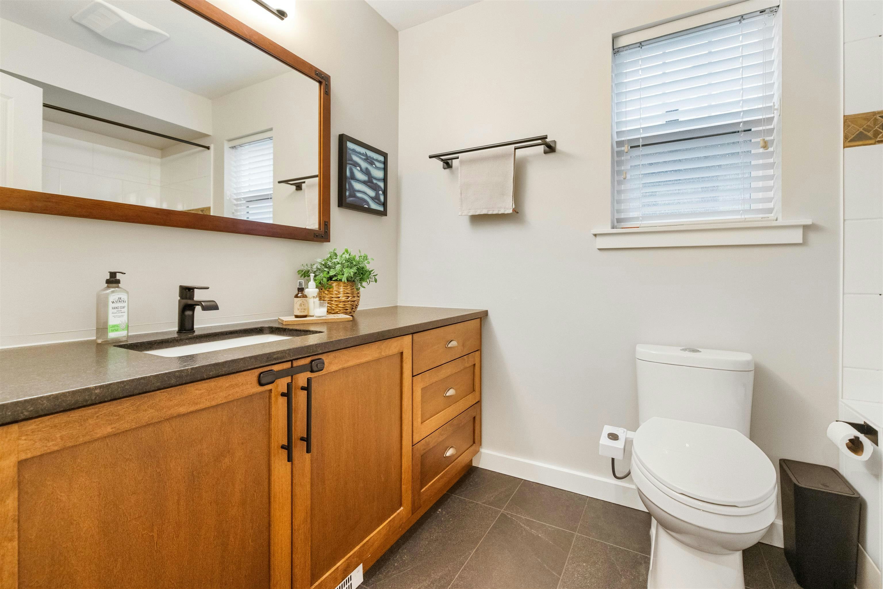1832 Huckleberry Bend, Cultus Lake, BC, V2R 0E1 - 18