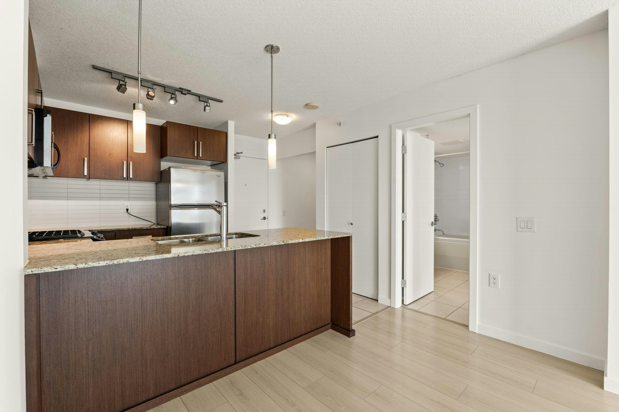 601-9868 Cameron Street, Burnaby, BC, V3J 0A5 - 3