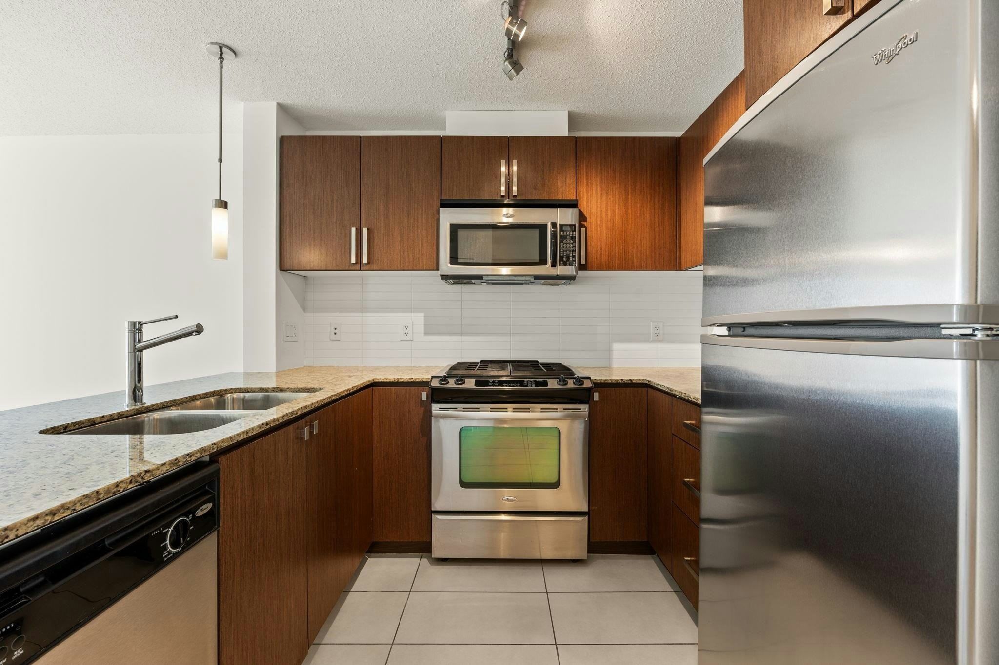 601-9868 Cameron Street, Burnaby, BC, V3J 0A5 - 5