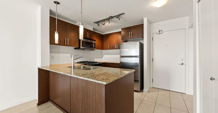 601-9868 Cameron Street, Burnaby, BC, V3J 0A5 - 4