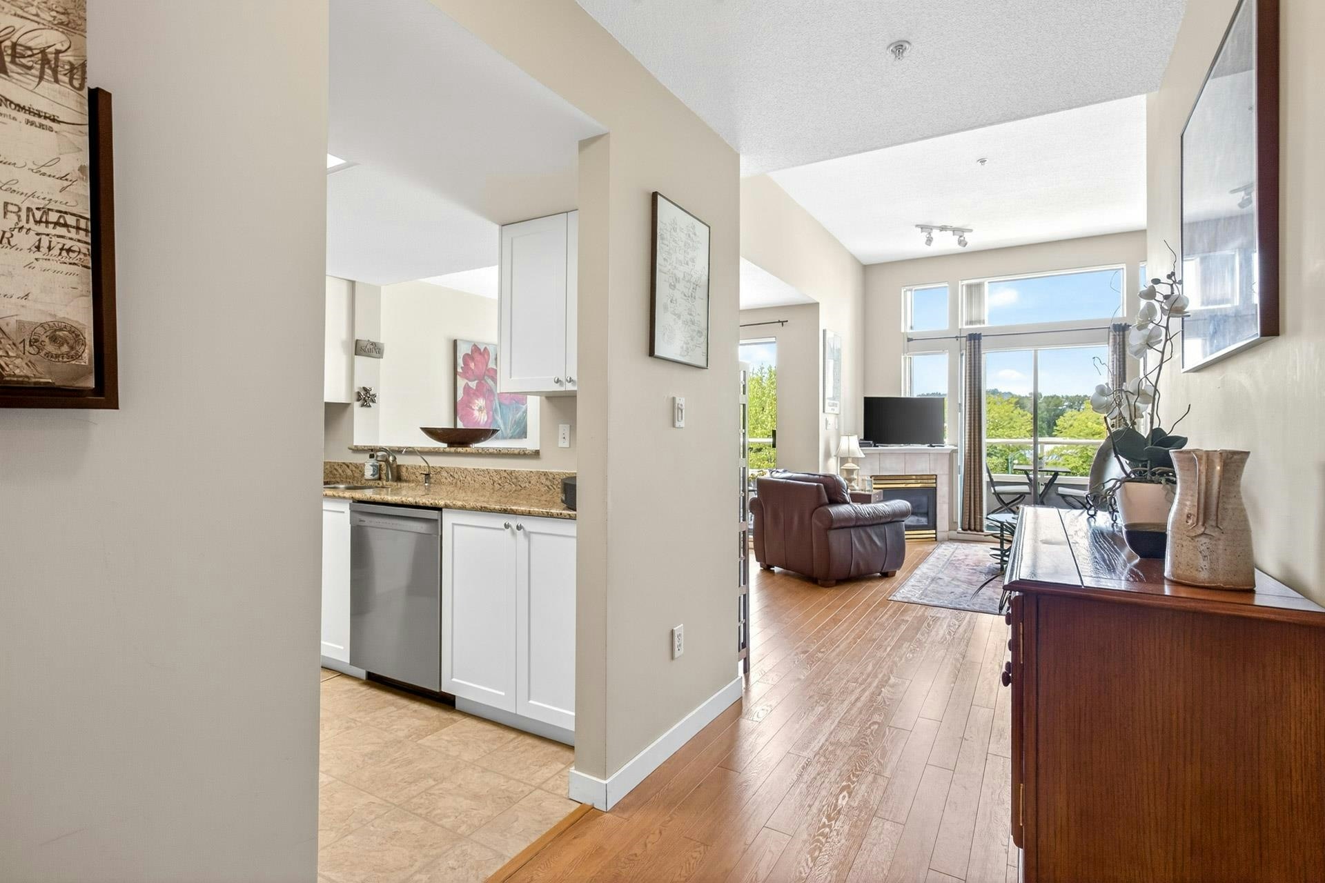 409-220 Newport Drive, Port Moody, BC, V3H 5B8 - 3