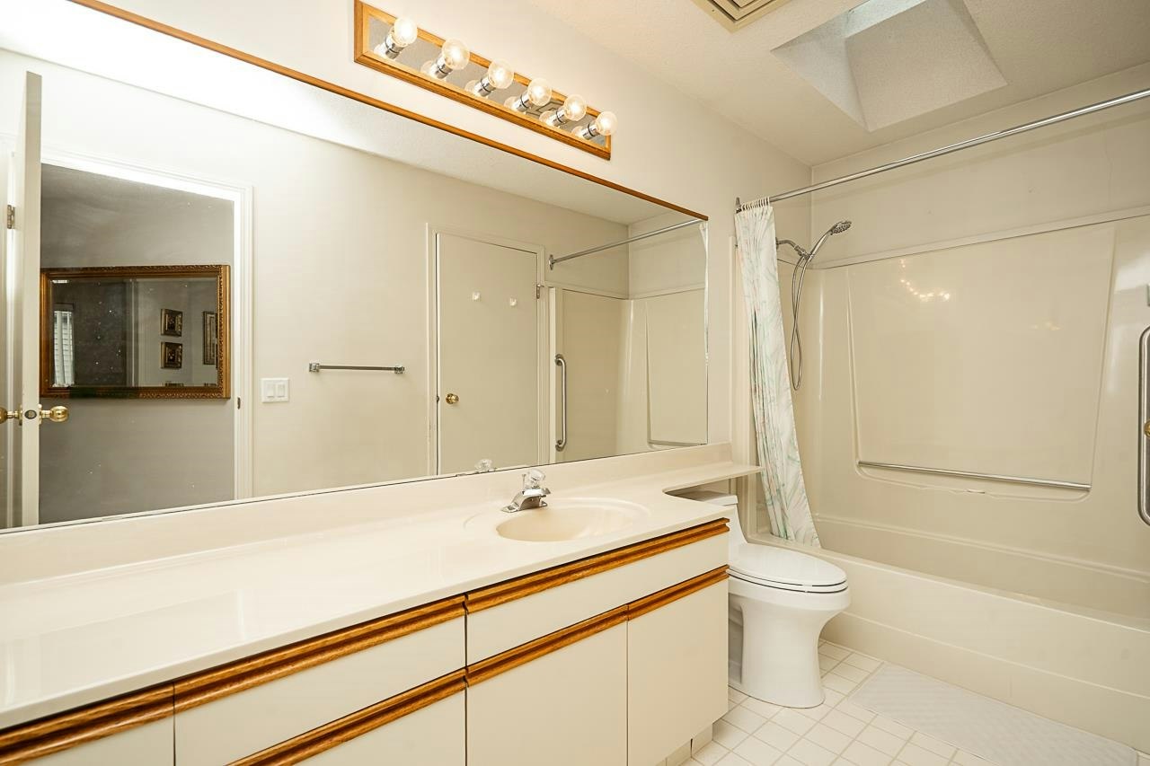 1-2345 Cranley Drive, Surrey, BC, V4A 9G5 - 23