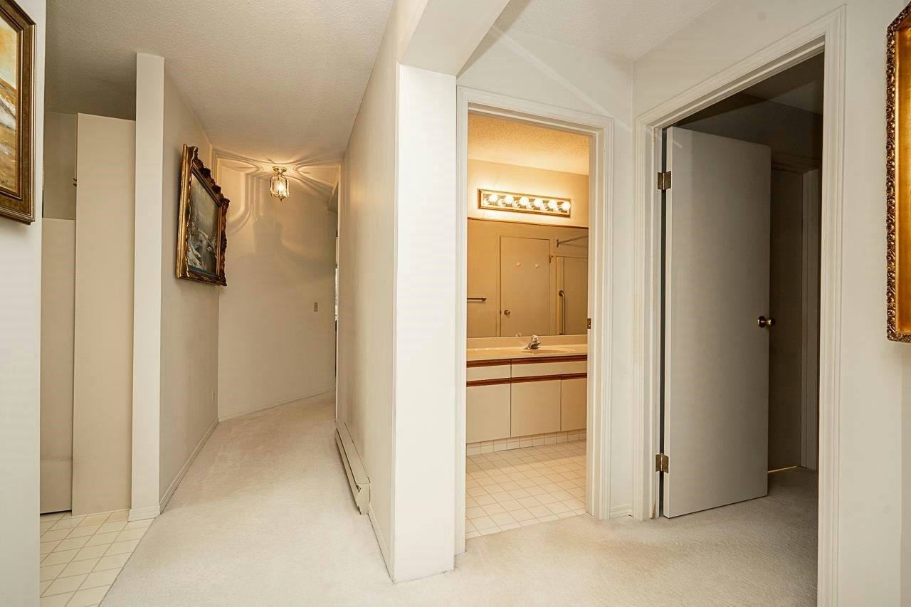1-2345 Cranley Drive, Surrey, BC, V4A 9G5 - 26