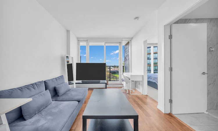 908-8488 Cornish Street