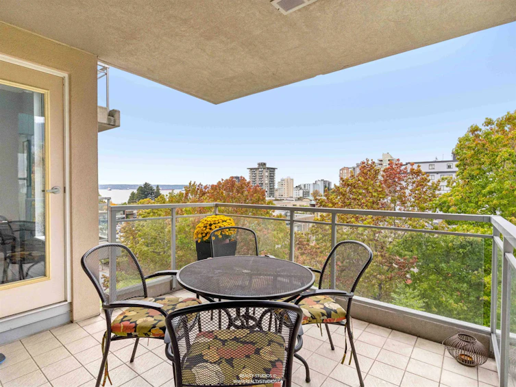 603-588 16th Street, West Vancouver, BC, V7V 3R7