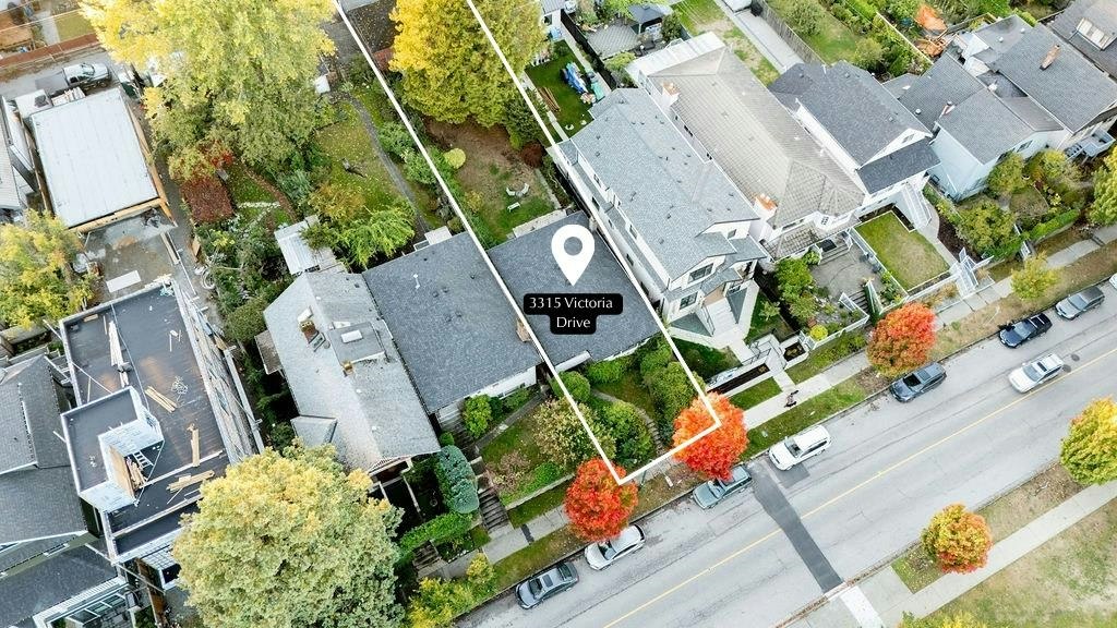 3315 Victoria Drive - 3