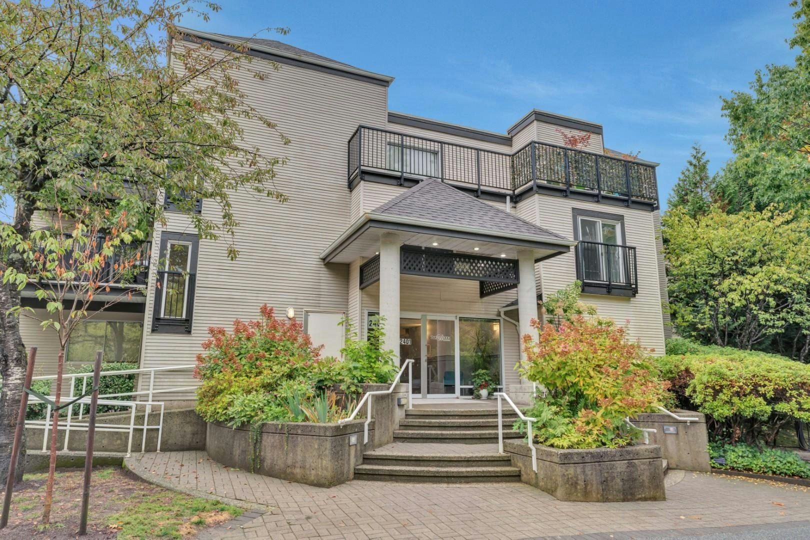 203-2401 Hawthorne Avenue, Port Coquitlam, BC, V3C 6E9