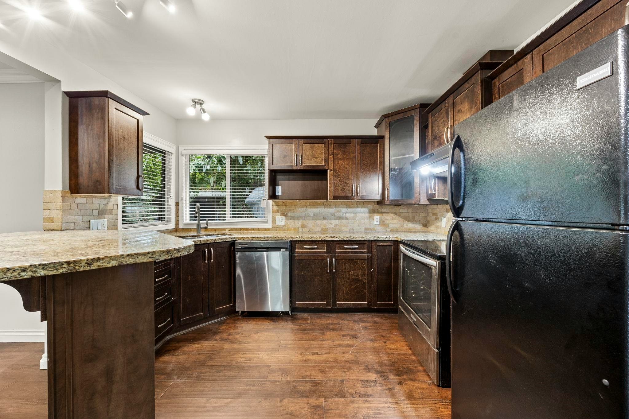 8495 164 Street, Surrey, BC, V4N 1E1 - 10