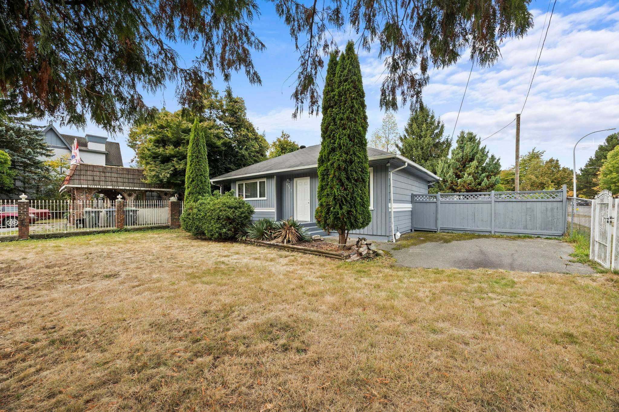 8495 164 Street, Surrey, BC, V4N 1E1 - 2