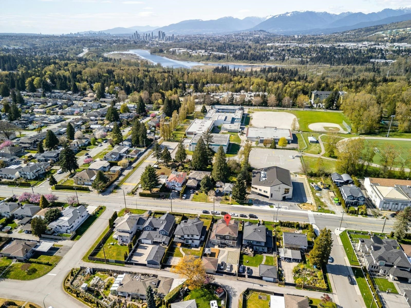 8588 Armstrong Avenue, Burnaby, BC, V3N 2H5 - 38
