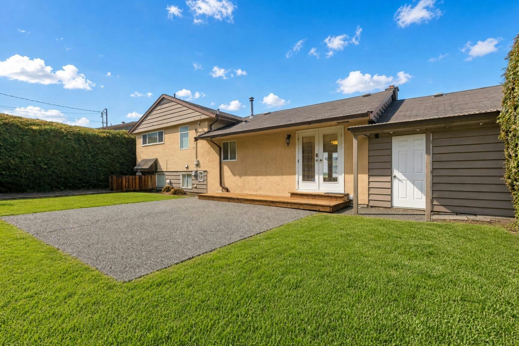 4128 Canterbury Crescent, North Vancouver, BC, V7R 3N5 - 2