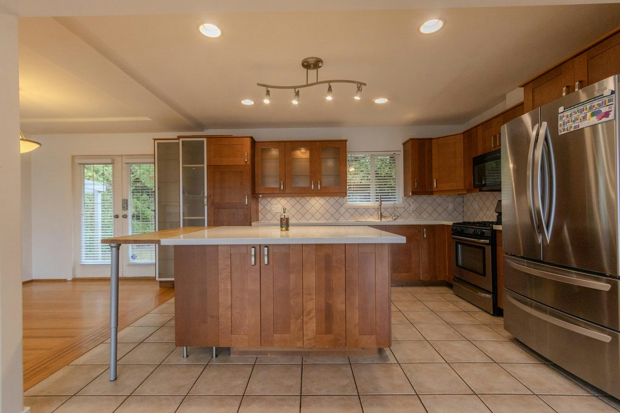 4128 Canterbury Crescent, North Vancouver, BC, V7R 3N5 - 12