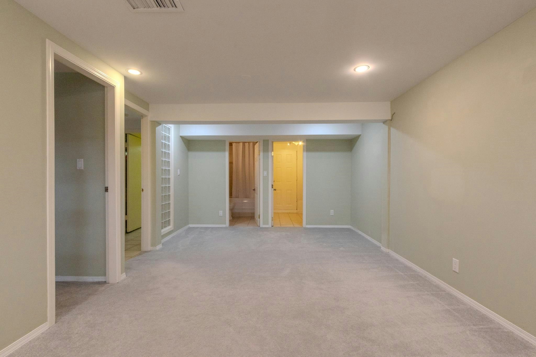 4128 Canterbury Crescent, North Vancouver, BC, V7R 3N5 - 24