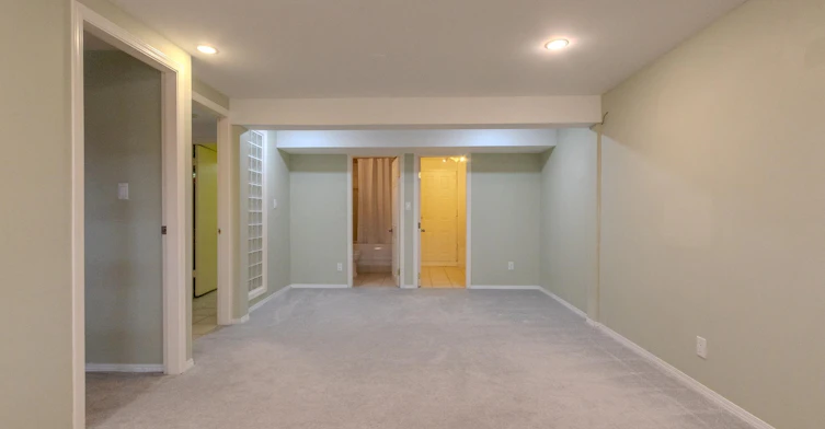 4128 Canterbury Crescent, North Vancouver, BC, V7R 3N5 - 24