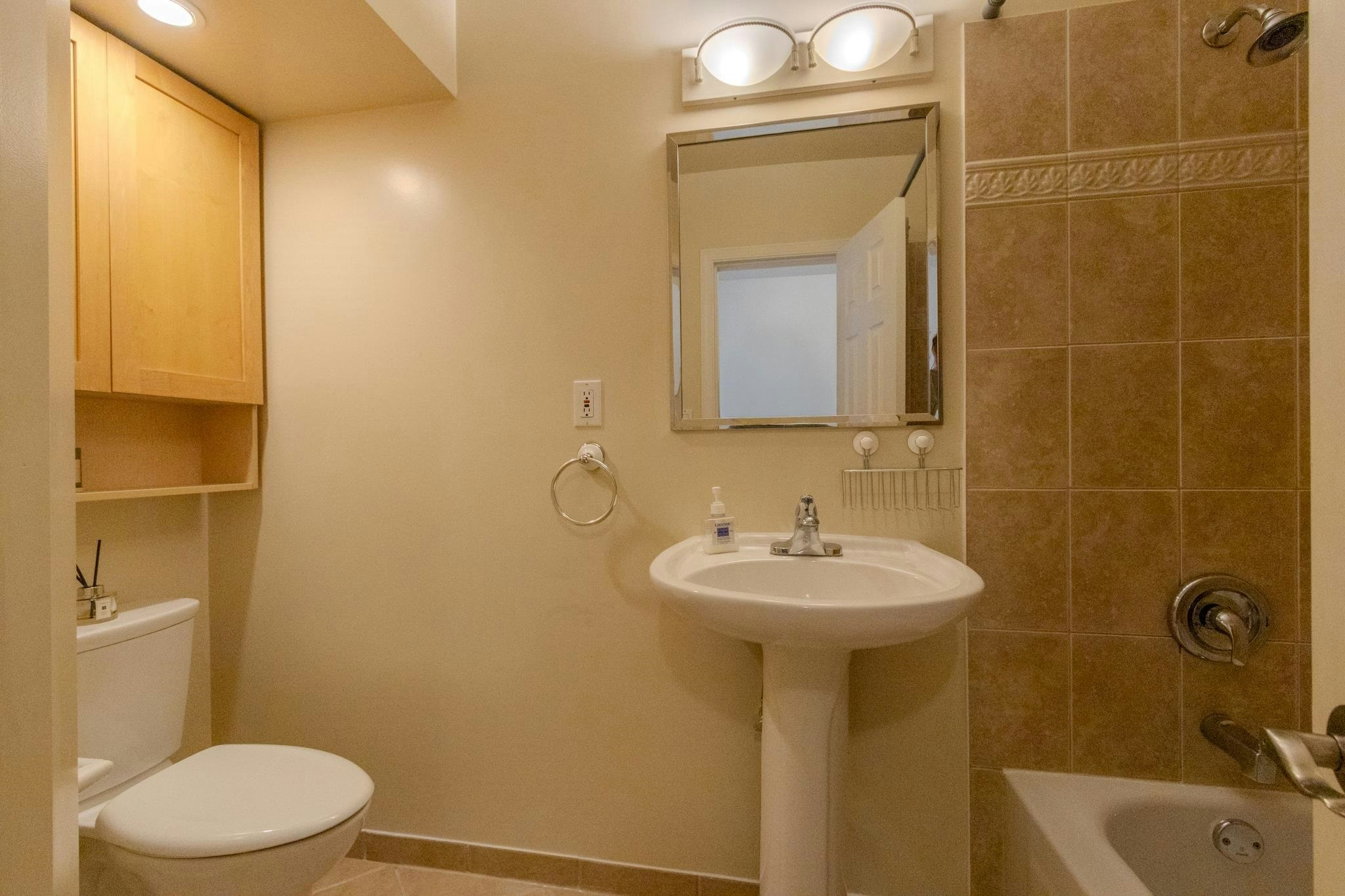 4128 Canterbury Crescent, North Vancouver, BC, V7R 3N5 - 17
