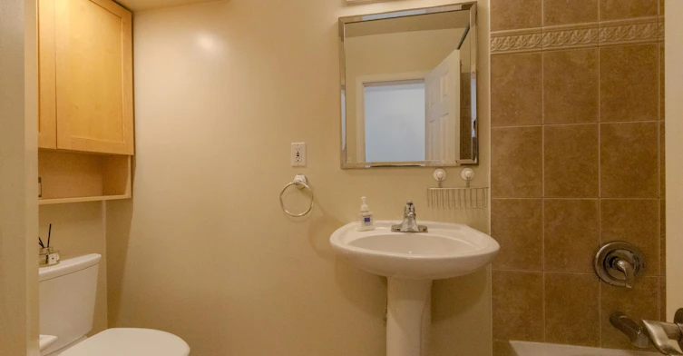 4128 Canterbury Crescent, North Vancouver, BC, V7R 3N5 - 17