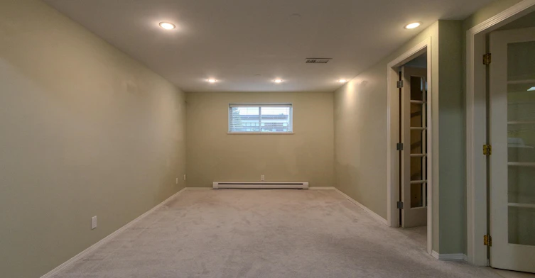 4128 Canterbury Crescent, North Vancouver, BC, V7R 3N5 - 27