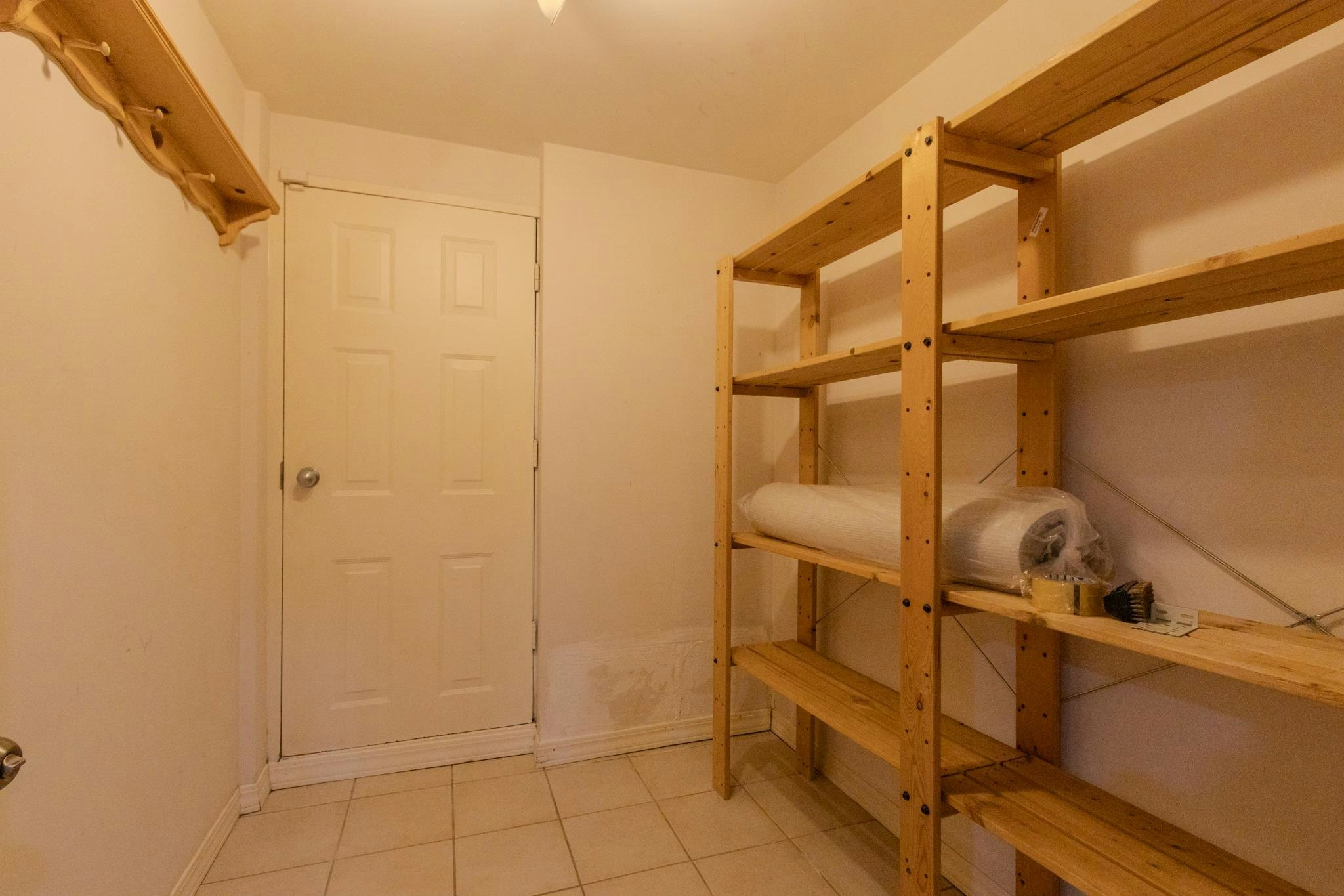 4128 Canterbury Crescent, North Vancouver, BC, V7R 3N5 - 26